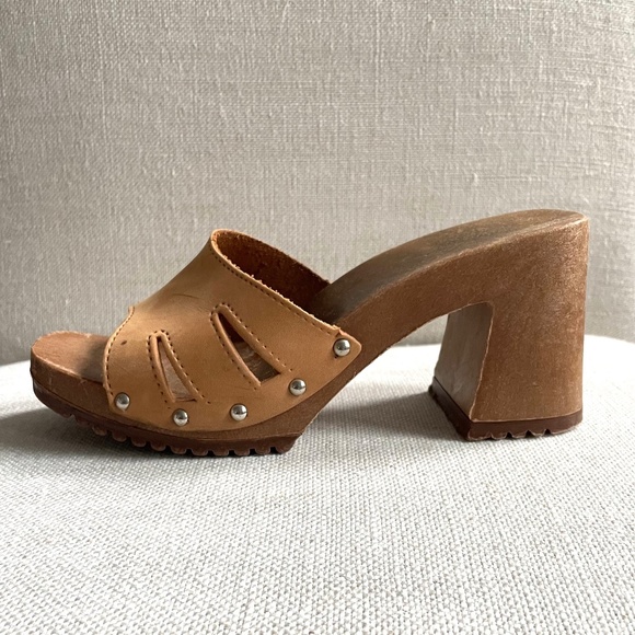 Vintage Leather Platform Clog Sandals - Picture 1 of 5